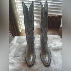 Silver Metallic-Inspired Cowgirl Boots